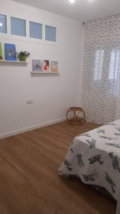 Precioso Apartamento Frente A La Playa Torre Del Mar Kültér fotó