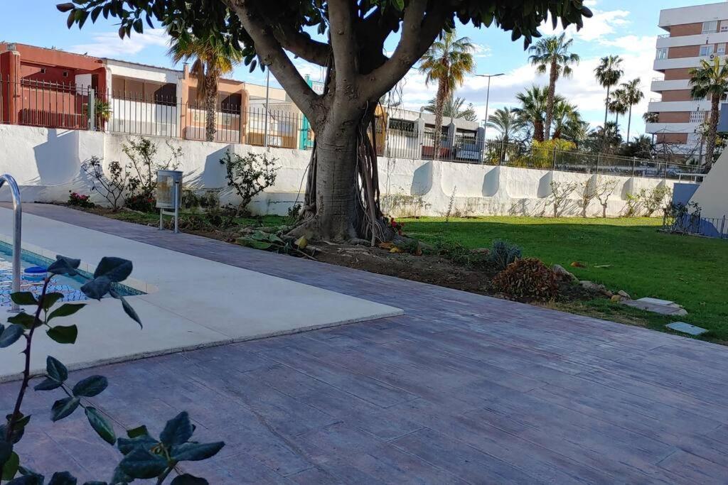 Precioso Apartamento Frente A La Playa Torre Del Mar Kültér fotó